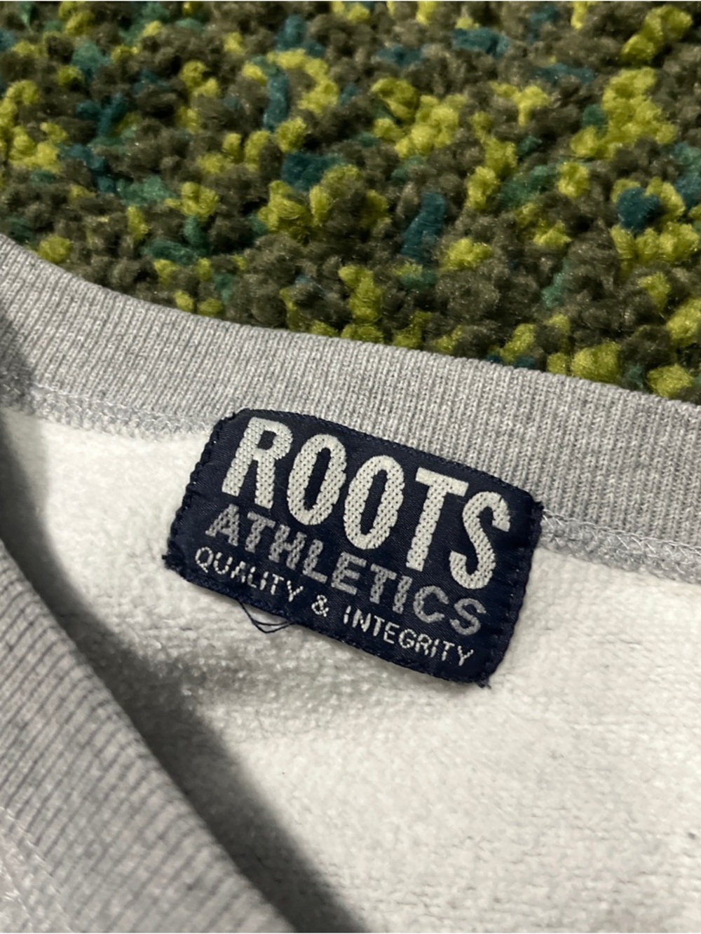 Roots Canada Vintage Sweater (no tag, fits XL) - Picture 3 of 7
